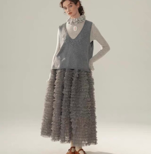 4色 フラワー刺繍 カシミヤウールベスト【春秋冬】赤・グレー・ベージュ 12枚目の画像