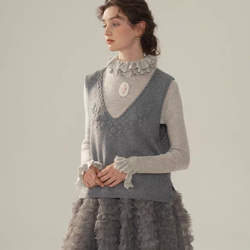 4色 フラワー刺繍 カシミヤウールベスト【春秋冬】赤・グレー・ベージュ 9枚目の画像