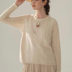 4色 フラワー刺繍 カシミヤウールベスト【春秋冬】赤・グレー・ベージュ 4枚目の画像