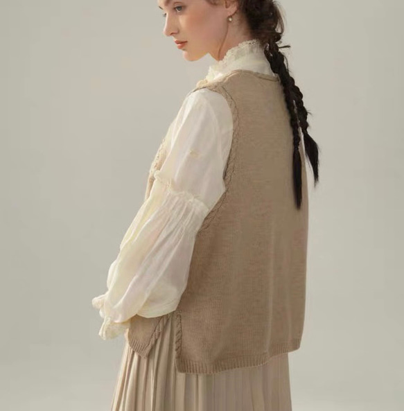 4色 フラワー刺繍 カシミヤウールベスト【春秋冬】赤・グレー・ベージュ 10枚目の画像