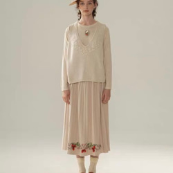 4色 フラワー刺繍 カシミヤウールベスト【春秋冬】赤・グレー・ベージュ 13枚目の画像