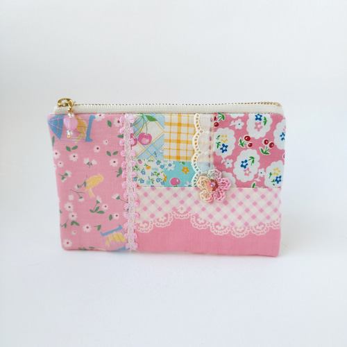 ○パッチワーク＊かわいいピンク＊キュートな布いっぱい＊ミニフラット
