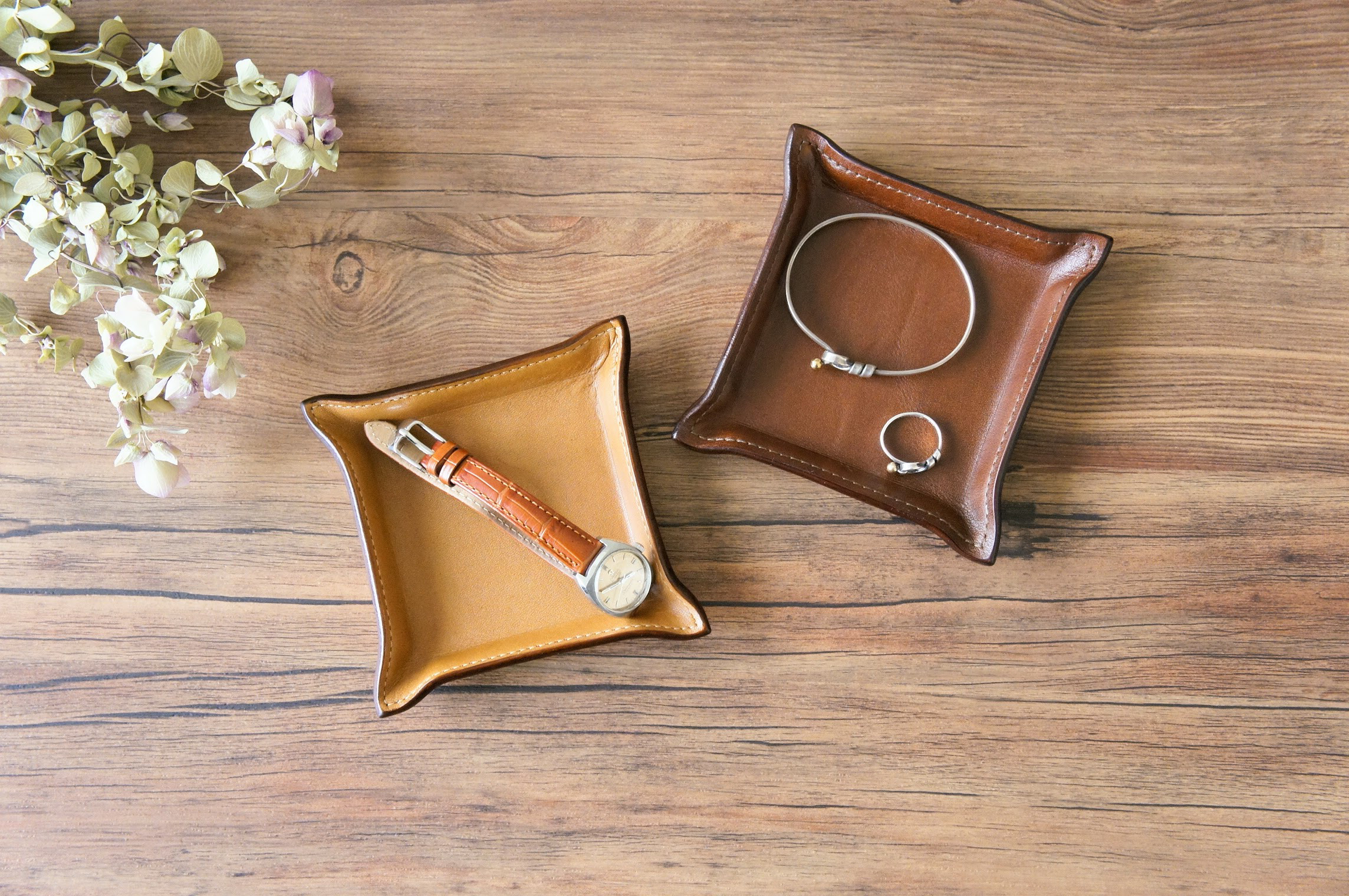 【ミニトレイのペアセット】選べるカラー◆本革◆刻印◆小物置き◆インテリア雑貨◆引越し祝いギフト◆記念日◆送料無料