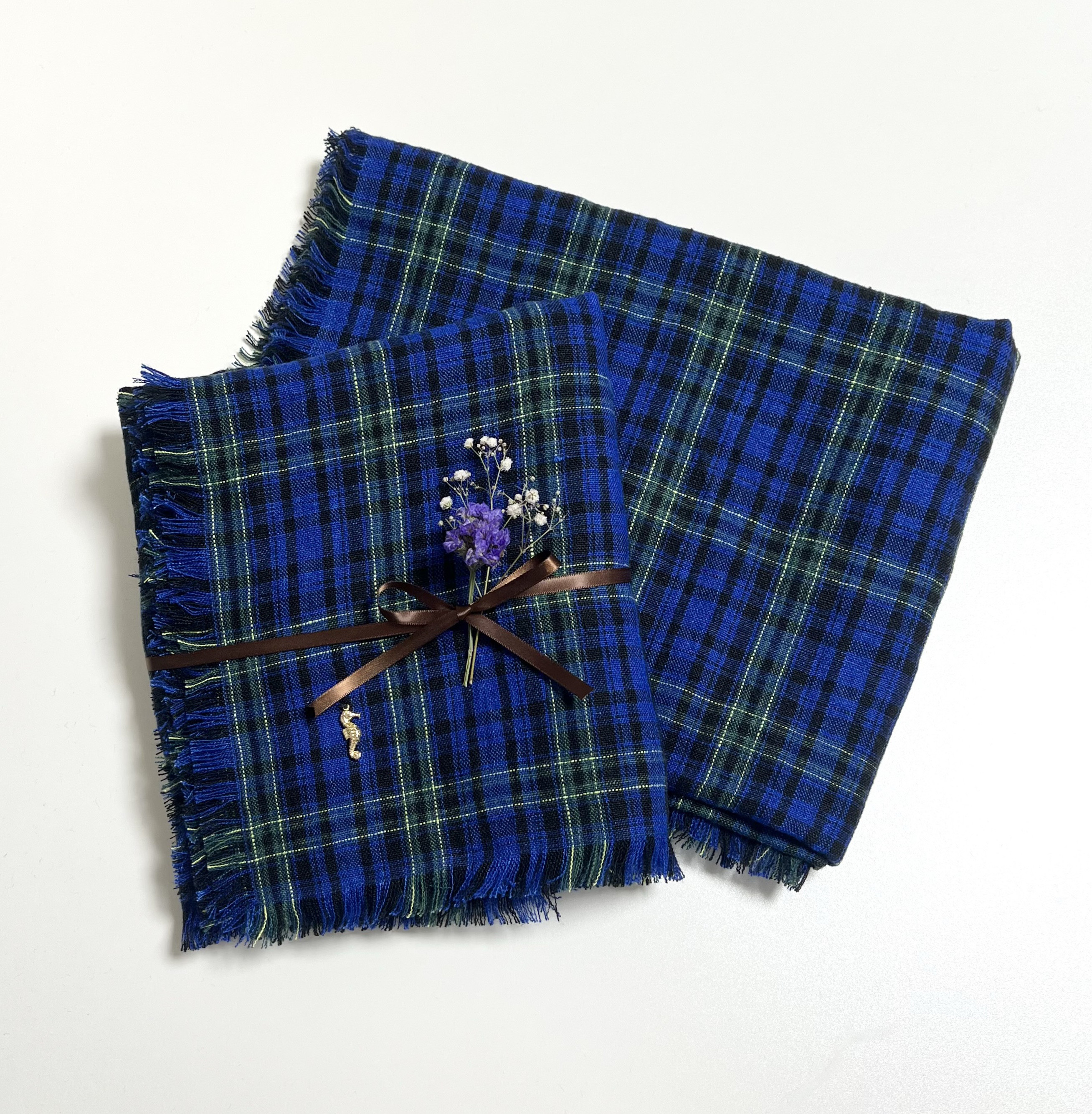 再販♪【チャーム付き♪プレミアムリネン100%】フリンジストール/トラッドチェック　ブルー　大判ショール