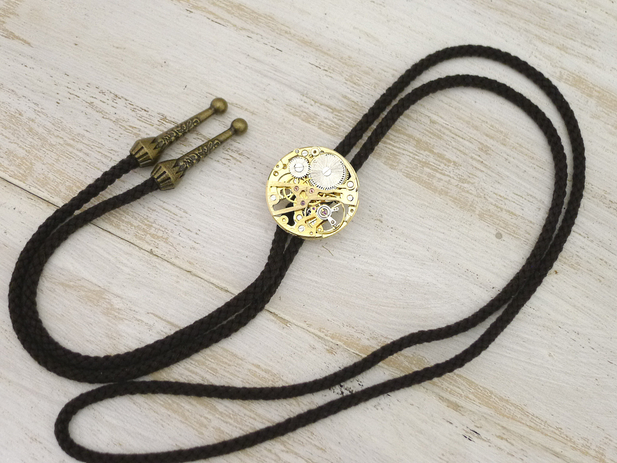 手巻き腕時計ムーブメント ループタイ ゴールドカラー 歯車 アンティーク スチームパンク
