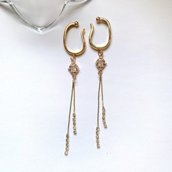 ❤️お得セット❤️ ゴールド  ロング　イヤーカフ　　　　　クリア　ジルコニア　両耳用 1枚目の画像