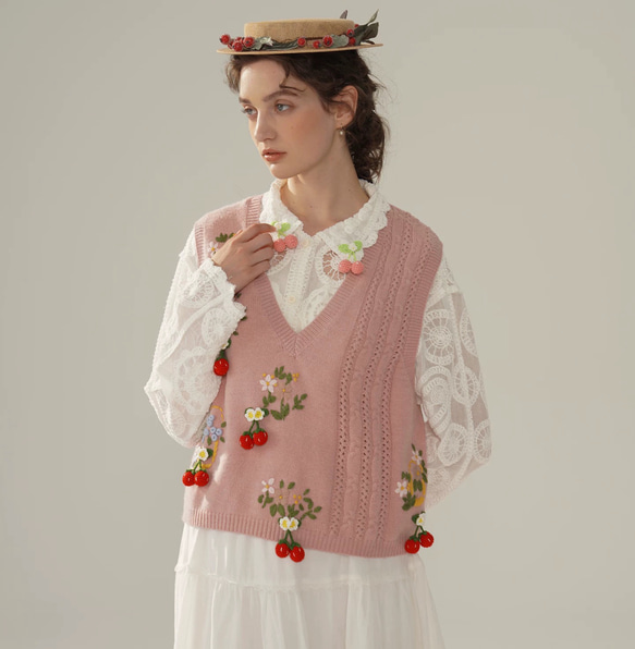 2色 可憐なベリーとフラワー刺繡 カシミヤウールベスト【春秋冬】ブルー・ピンク 11枚目の画像