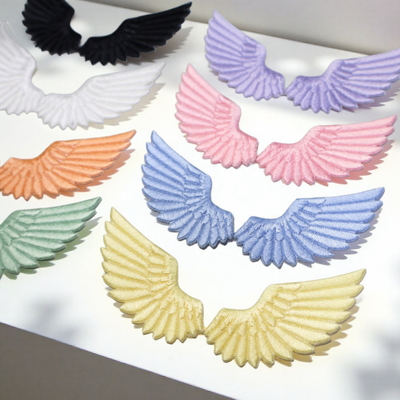 選べる推しカラーワッペン　天使の羽刺しゅう　アイロン接着 1枚目の画像