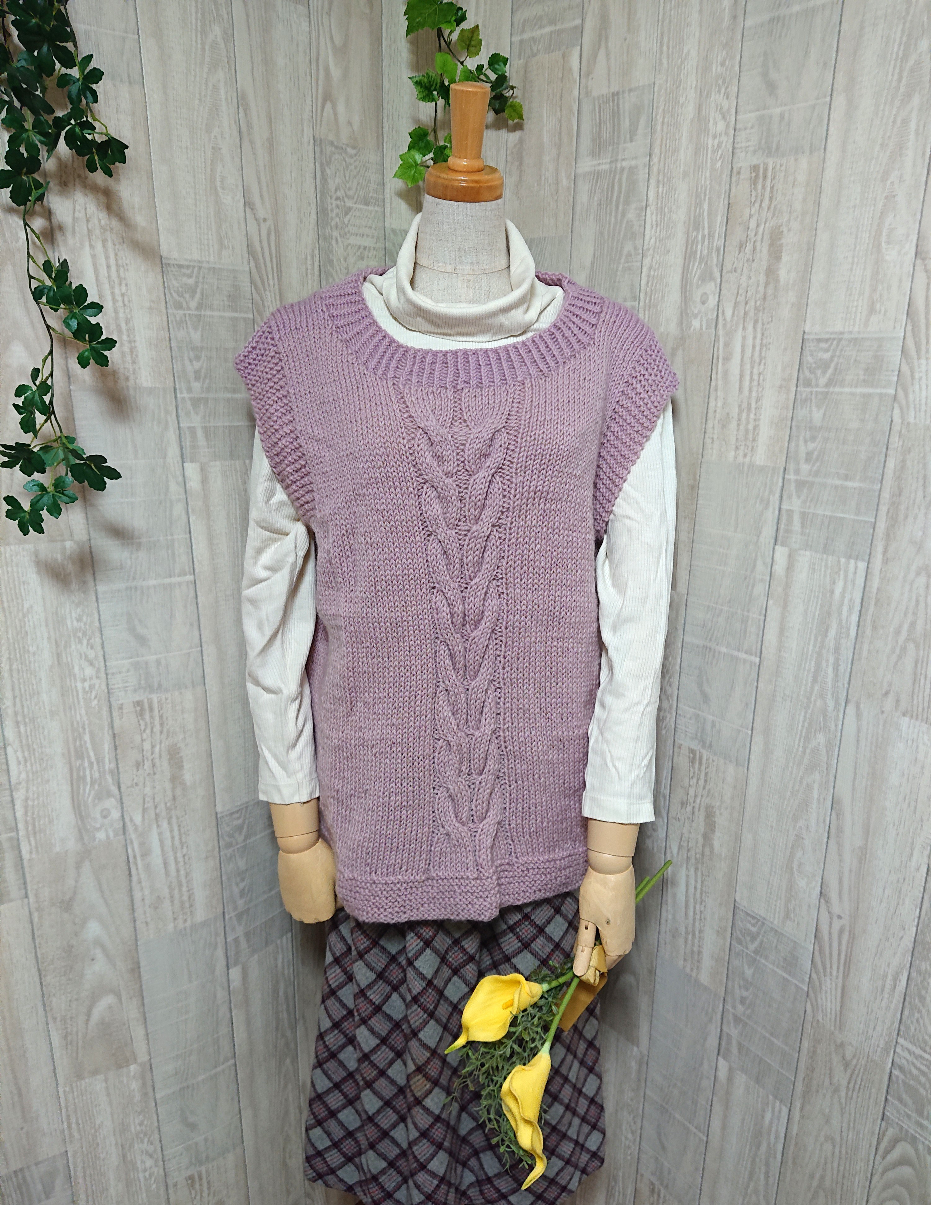 ベスト　ウール100％手編みなのに安価 B092