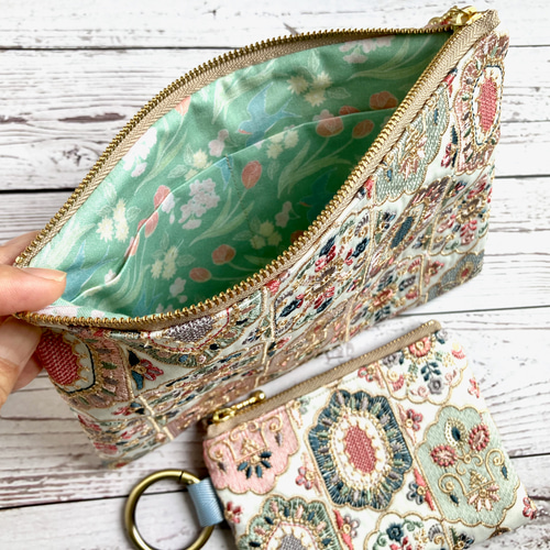 インド刺繍生地のポーチセット アイボリー＜ホリデーボックス2025