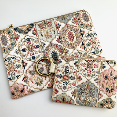 インド刺繍生地のポーチセット アイボリー＜ホリデーボックス2025