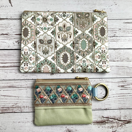 インド刺繍生地のポーチセット ホワイトミント＜ホリデーボックス2025