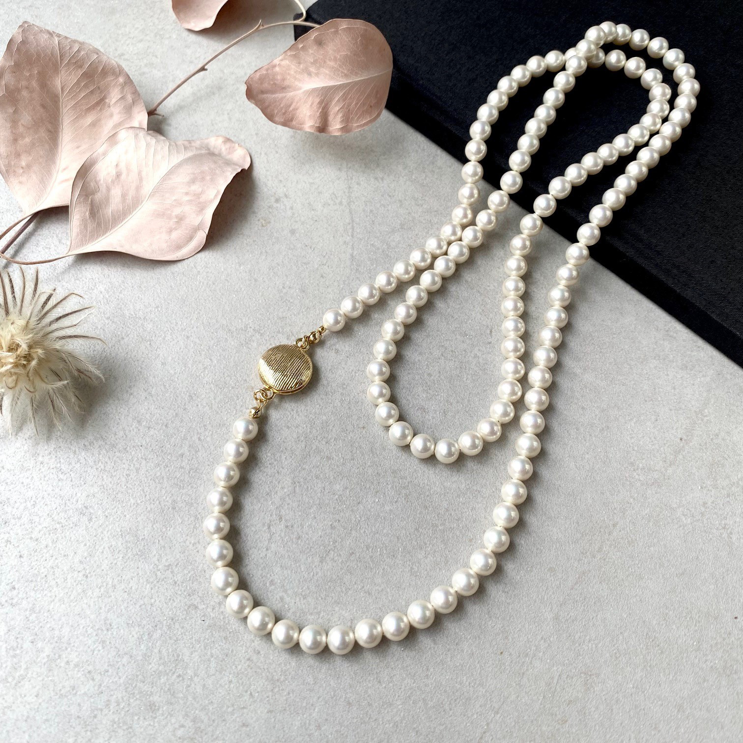 国産貝パールのロングネックレス・マグネット式・フォーマル　ハレの日