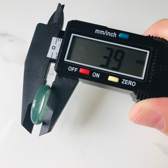 [R28-037］ ジェイド　JADE ヒスイ　本翡翠　くりぬき　リング　天然石　一点物　グアテマラ産　13号　指輪 8枚目の画像