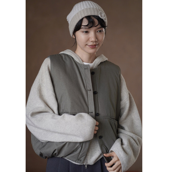 しなやかなニットパーカー。ふんわりとした着やせシルエットで、温もりとスタイルを両立。フード付きニットジャケット#780 15枚目の画像
