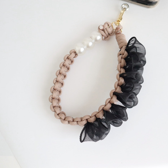 ＼バッグチャームにも◎／ チュールリボン パール付きハンドストラップ 13枚目の画像