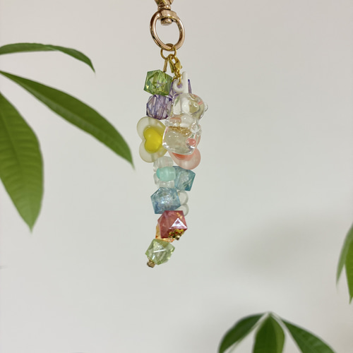ビーズストラップ ハートフラワーお花 じゃらじゃらキーホルダー