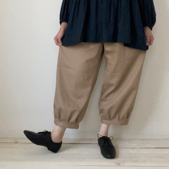 □再販★毎年大人気❗️秋冬用カツラギ生地カフスバルーンパンツ　5色★丈調節可能　受注製作　楽ちんパンツウエストゴム 5枚目の画像