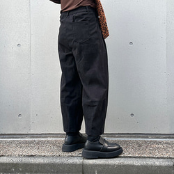 再販【2025新作】大人かわいいコーデュロイ半ゴム仕立てタックワイドパンツ（ブラック）25044BK 12枚目の画像