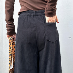 再販【2025新作】大人かわいいコーデュロイ半ゴム仕立てタックワイドパンツ（ブラック）25044BK 15枚目の画像