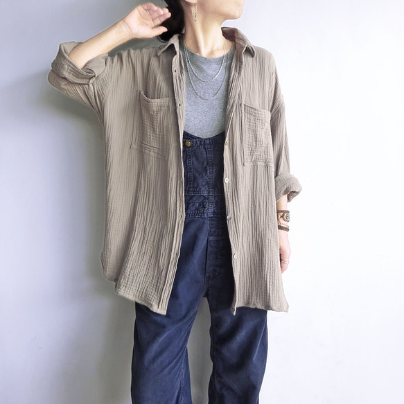 ガーゼオーバーシルエットシャツ（サンドカーキ） 3枚目の画像