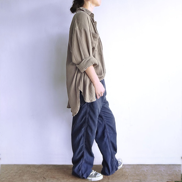 ガーゼオーバーシルエットシャツ（サンドカーキ） 4枚目の画像