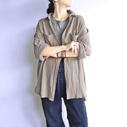 ガーゼオーバーシルエットシャツ（サンドカーキ） 1枚目の画像