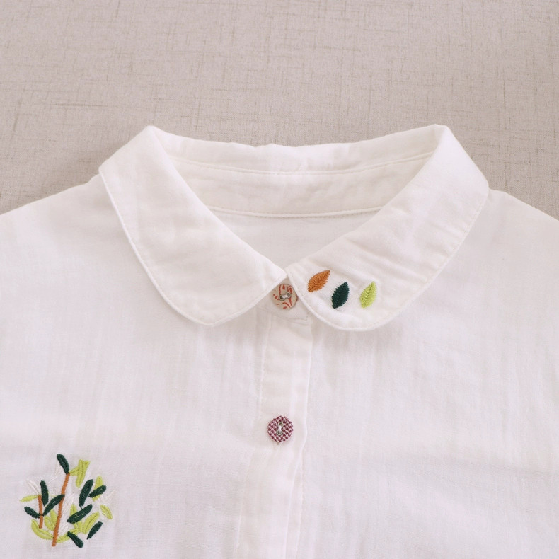 【秋の葉♡丸襟コットンシャツ】刺繡│秋冬の万能アイテム│バルーンスリーブ│森ガール│ナチュラルな生地│T-92LB