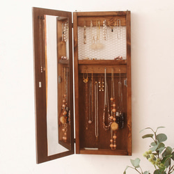 大きめ・薄型の壁かけアクセサリー収納棚【幅25/縦65/奥行5cm