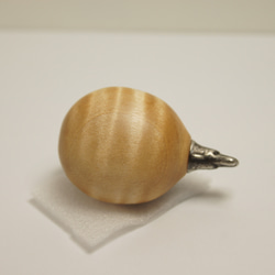 フグ　橡　縮杢☆（木材）ピューター（金属）キーホルダー、ペンダント、バッグチャーム、置物 7枚目の画像