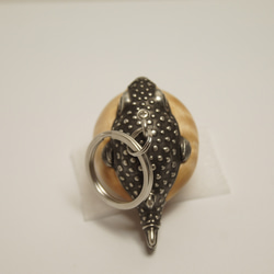 フグ　橡　縮杢☆（木材）ピューター（金属）キーホルダー、ペンダント、バッグチャーム、置物 10枚目の画像