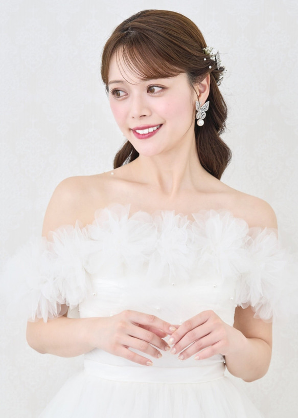 ME293 ブライダルピアス  蝶々 大ぶり　揺れる ブライダルイヤリング　ウェディングイヤリング  　　 5枚目の画像