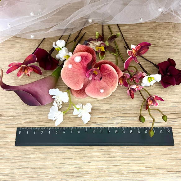 〈送料無料〉⌘パール付⌘ピーチバーガンディ⌘カラーリリィと胡蝶蘭の髪飾り 結婚式 成人式 卒業式 和装 4枚目の画像