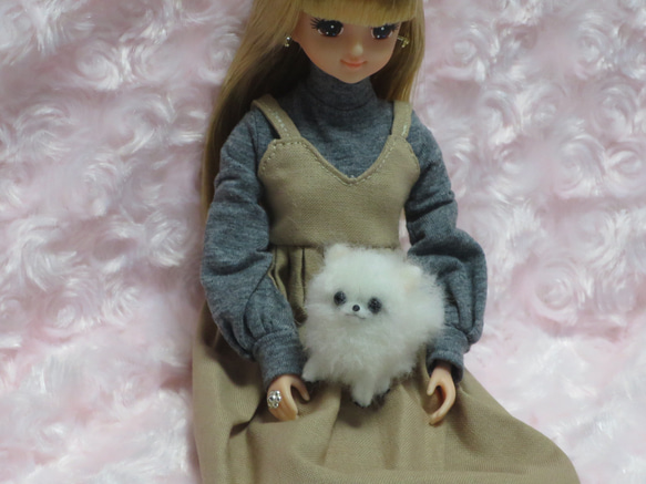 羊毛フェルト犬 ポメラニアン 白 ホワイト ミニチュアドールハウス