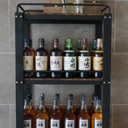 宮崎の桧香るウイスキーラック 棚 鉄×木製アイアンラック／おうちバー