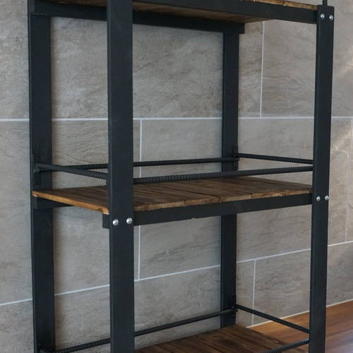 宮崎の桧香るウイスキーラック 棚 鉄×木製アイアンラック／おうちバー