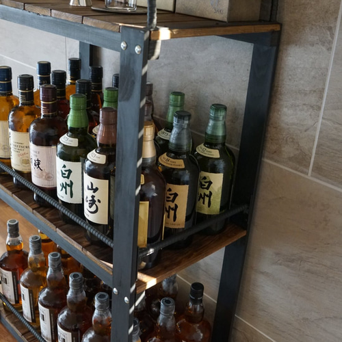 ウイスキーラック　棚　鉄×木製アイアンラック／おうちバー・ボトル棚・酒棚 118 宮崎の桧香るウイスキーラック 棚 鉄×木製アイアンラック／おうちバー