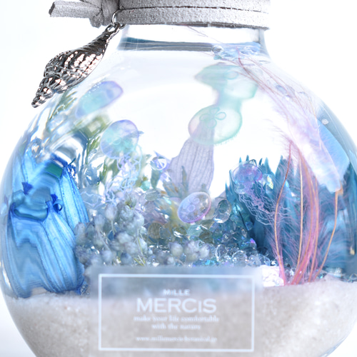 ハーバリウム】『スノードーム』オーロラ海月（クラゲ）〜幻想の海