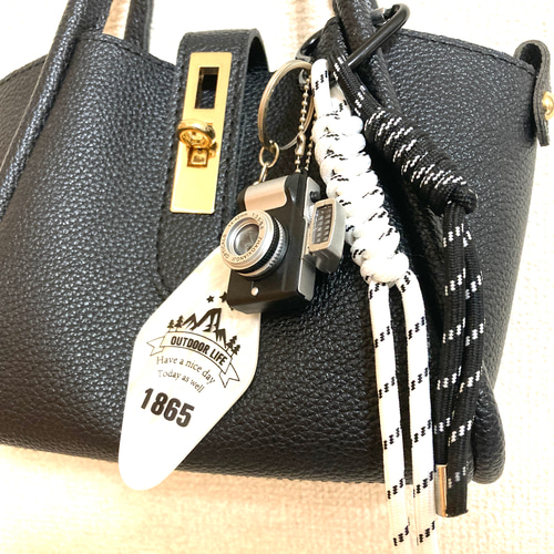 じゃらじゃらキーホルダー キーチャーム アウトドア 黒 カメラ