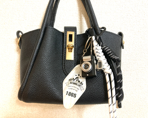 OGAGA じゃらじゃらキーホルダー バッグチャーム じゃらじゃらキーホルダー キーチャーム アウトドア 黒 カメラ