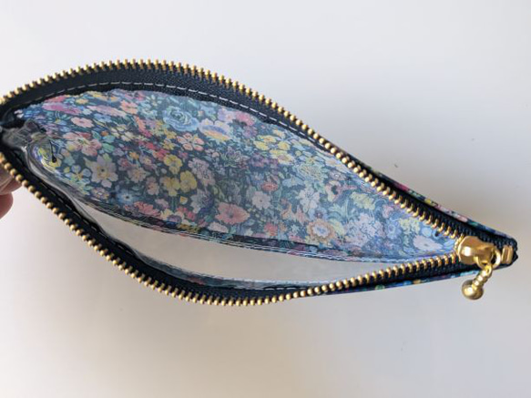 ペンケース小　メガネケース　クリアポーチ　クラシックガーデン　リバティ　ラミネート　♡最も有名で愛されている定番柄の饗宴 6枚目の画像