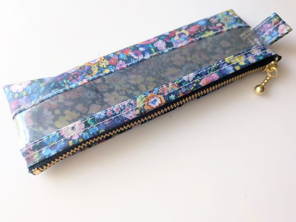 ペンケース小　メガネケース　クリアポーチ　クラシックガーデン　リバティ　ラミネート　♡最も有名で愛されている定番柄の饗宴 5枚目の画像