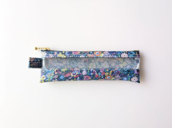 ペンケース小　メガネケース　クリアポーチ　クラシックガーデン　リバティ　ラミネート　♡最も有名で愛されている定番柄の饗宴 1枚目の画像