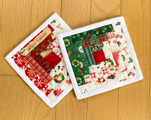 クリスマス ログキャビンのミニキルト（緑） パッチワークキルト