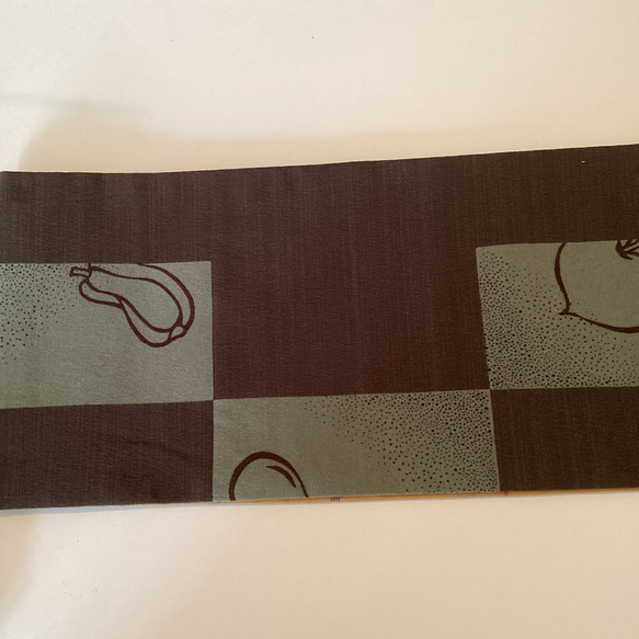 【新品】半幅帯　正絹本番大島とポリエステルちりめんリバーシブル　 繋ぎ目のない半幅帯　　オリジナル 8枚目の画像