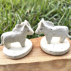 陶の干支の置物【2026年 午(小)・台座付き】 その他置物 陶芸幸房