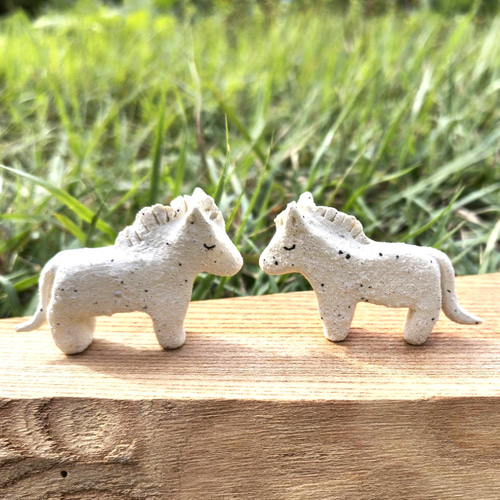 陶の干支の置物【2026年 午(小)・台座付き】 その他置物 陶芸幸房