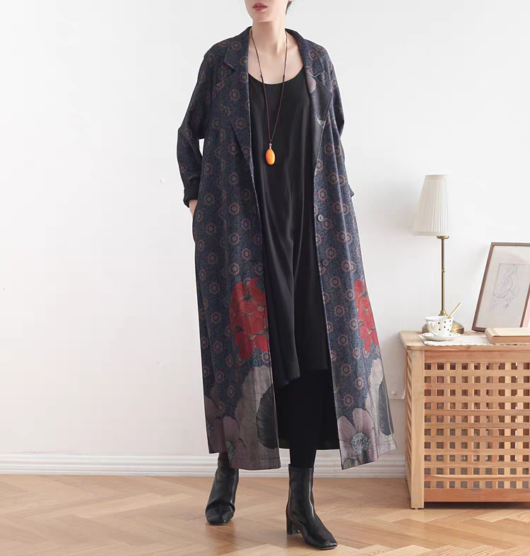 レトロに華やぐフラワープリント生地♪バックギャザーコート ネイビー