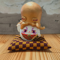 市松模様ミニ座布団　 赤×黒・からし色×こげ茶・紺×白/ 受注生産 / 招き猫用 / だるま用 / サイズダウン可能 8枚目の画像