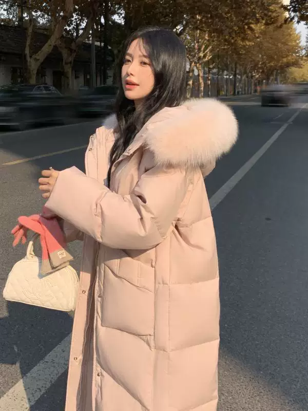 2025年ストレートホワイトカモフラ牛角ボタン ダウンジャケット女性中長期大毛襟厚手冬ファッションコート 高級感 旅行